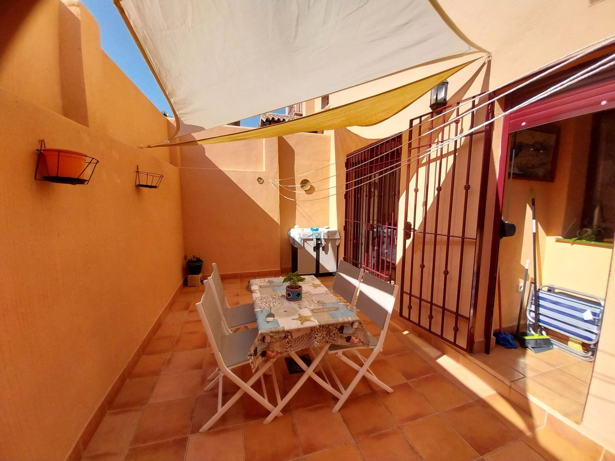 2 Bed Apartment for sale in Calahonda Costa Del Sol, Málaga, Spain
