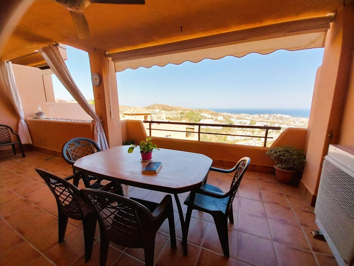 2 Bed Apartment for sale in Calahonda Costa Del Sol, Málaga, Spain