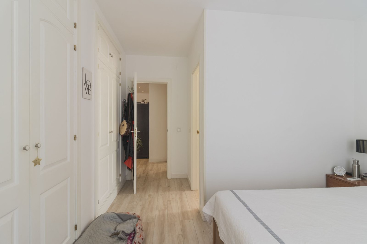Se vende Apartamento Planta Media de 3 dormitorios en Costa Del Sol, Málaga, España