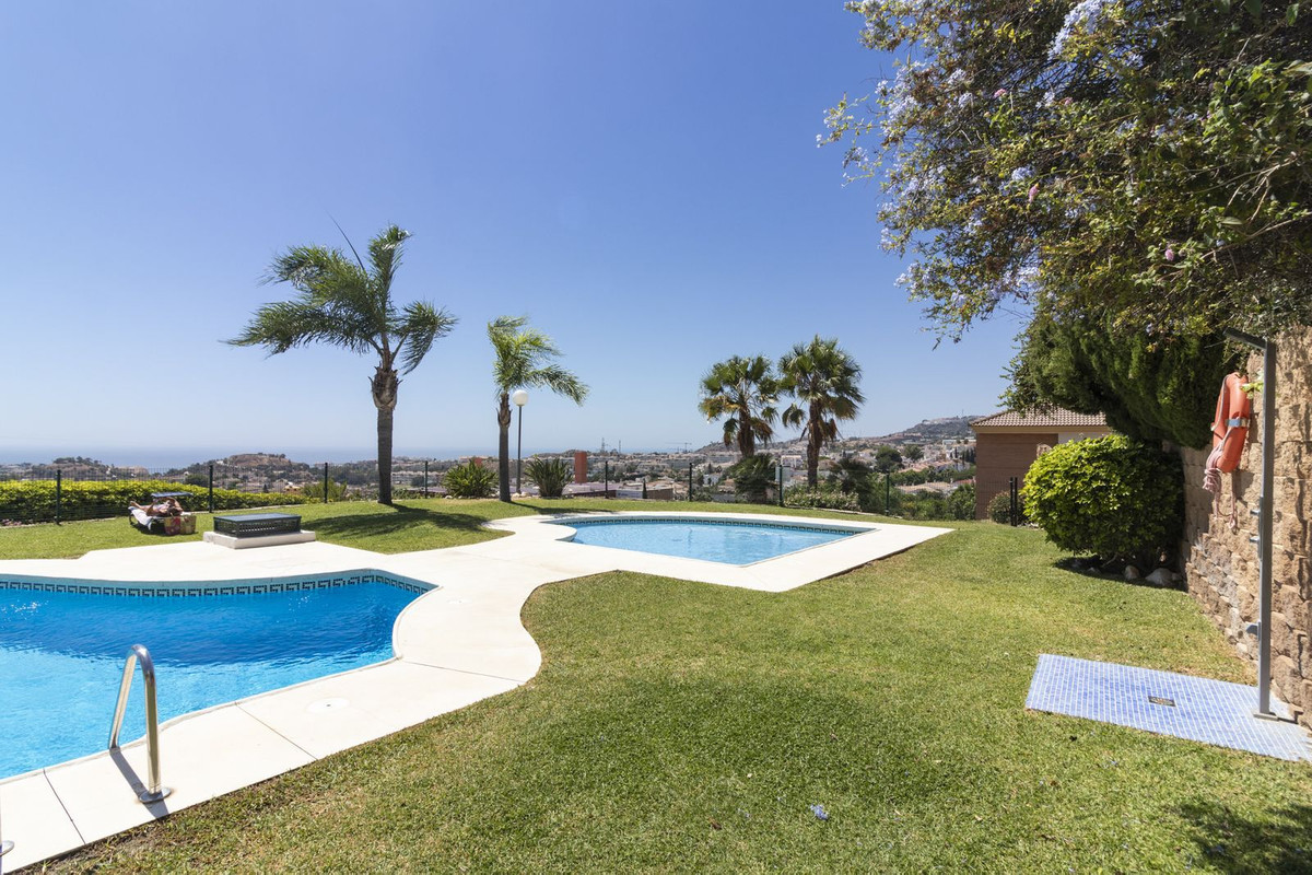 Se vende Apartamento Planta Media de 3 dormitorios en Costa Del Sol, Málaga, España