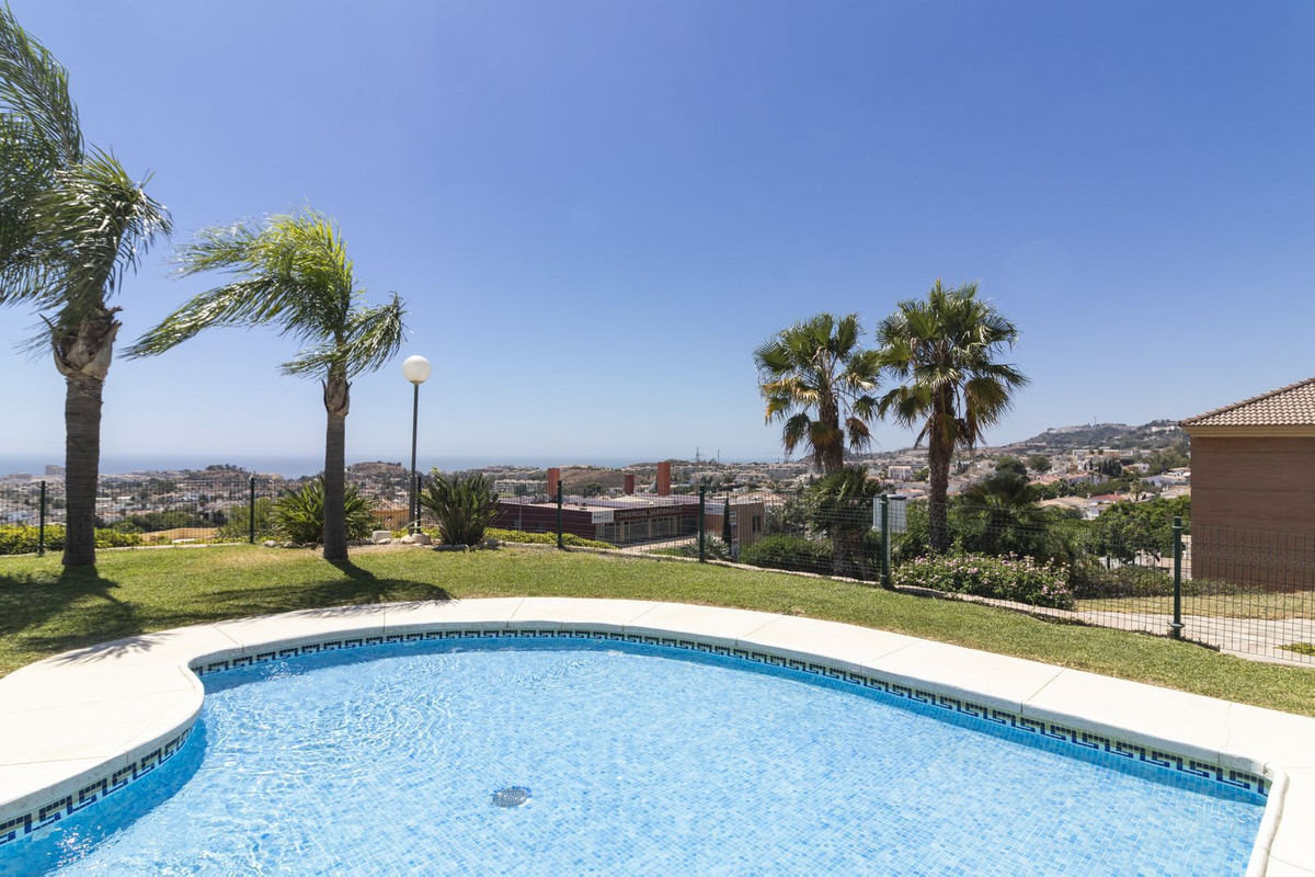 Se vende Apartamento Planta Media de 3 dormitorios en Costa Del Sol, Málaga, España