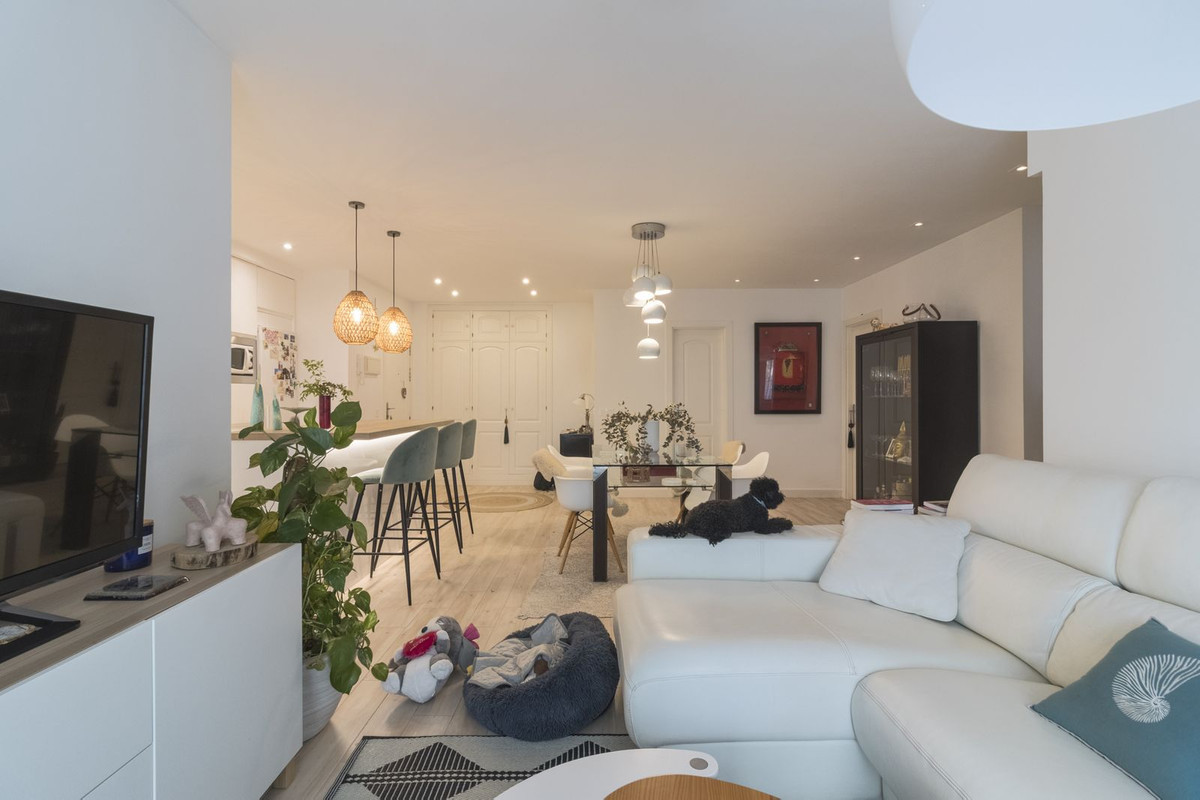 Se vende Apartamento Planta Media de 3 dormitorios en Costa Del Sol, Málaga, España