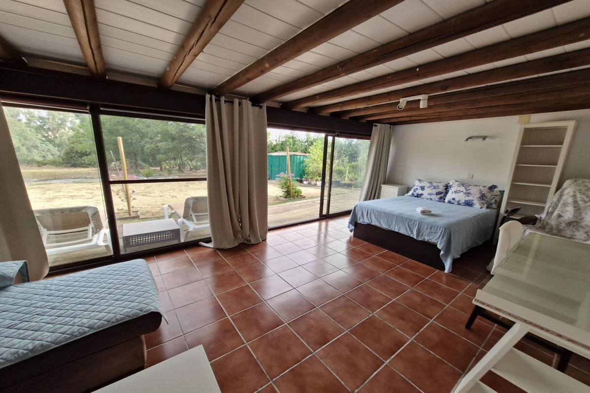 Se vende Finca - Cortijo de 3 dormitorios en Costa Del Sol, Málaga, España