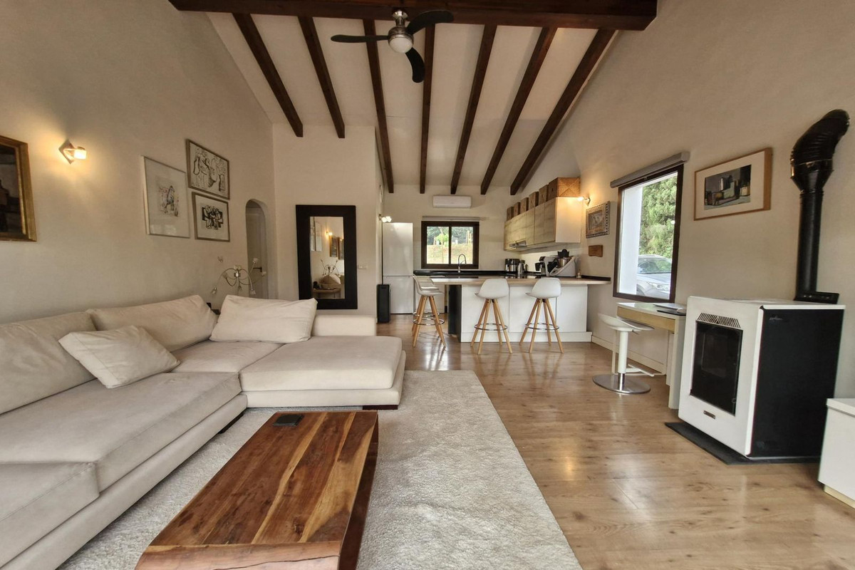 Se vende Finca - Cortijo de 3 dormitorios en Costa Del Sol, Málaga, España