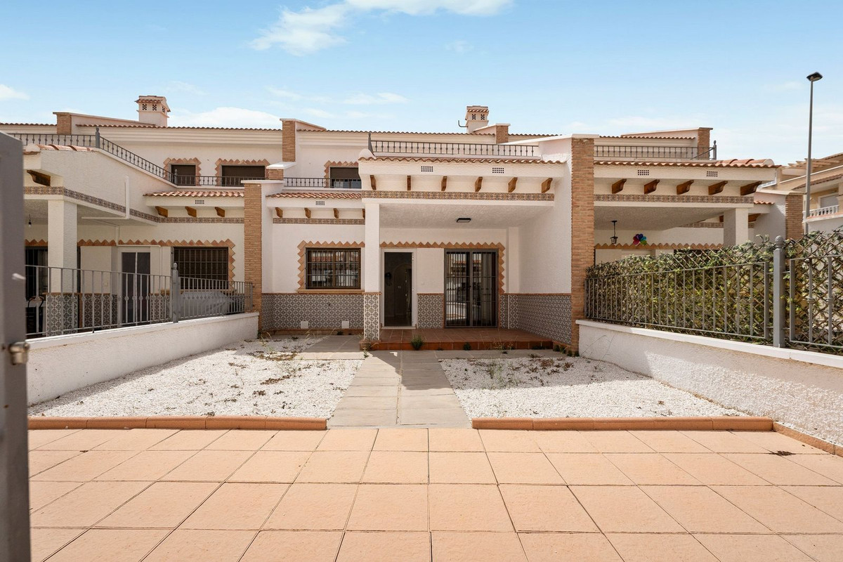 3 Bed Townhouse for sale in San Miguel De Salinas Costa Blanca, Alicante, Spain