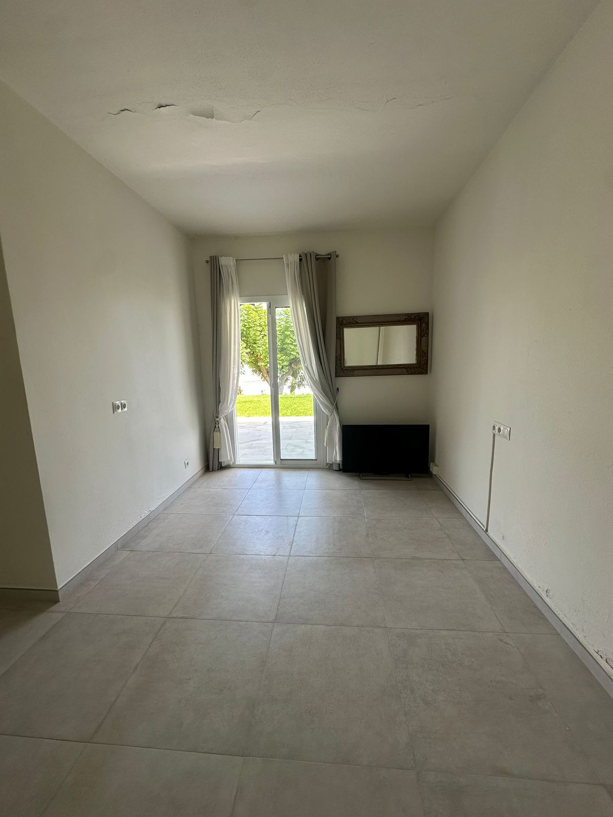Se vende Apartamento Planta Baja de 2 dormitorios en Costa Del Sol, Málaga, España