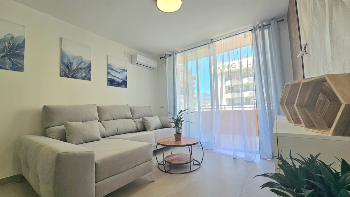 Se vende Apartamento Planta Media de 3 dormitorios en Costa Del Sol, Málaga, España