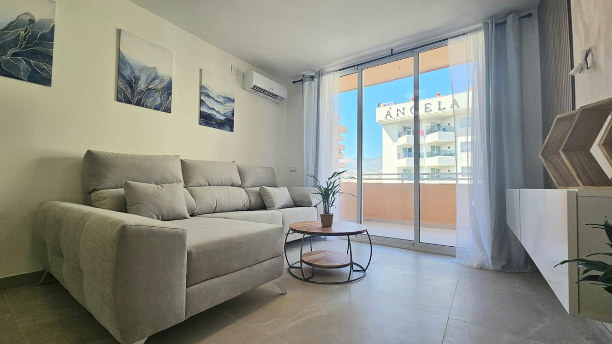Se vende Apartamento Planta Media de 3 dormitorios en Costa Del Sol, Málaga, España