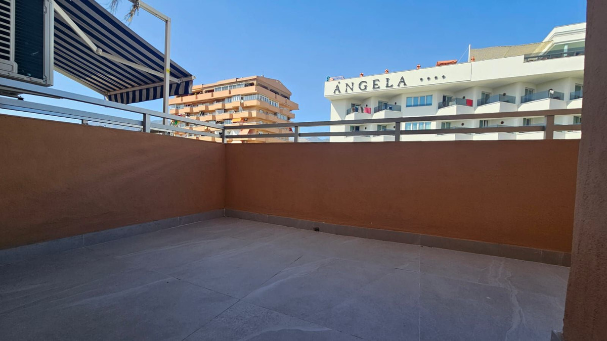 Se vende Apartamento Planta Media de 3 dormitorios en Costa Del Sol, Málaga, España