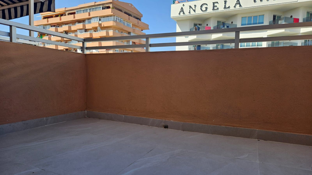 Se vende Apartamento Planta Media de 3 dormitorios en Costa Del Sol, Málaga, España