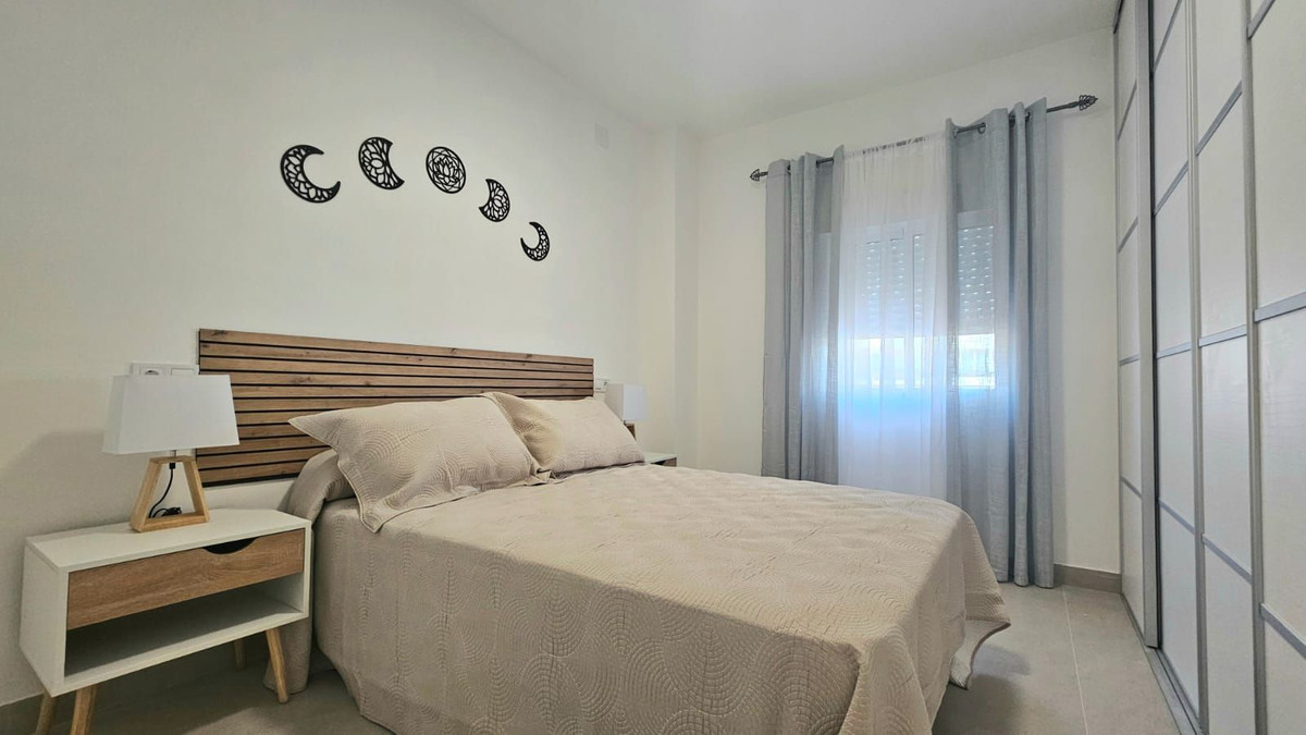 Se vende Apartamento Planta Media de 3 dormitorios en Costa Del Sol, Málaga, España