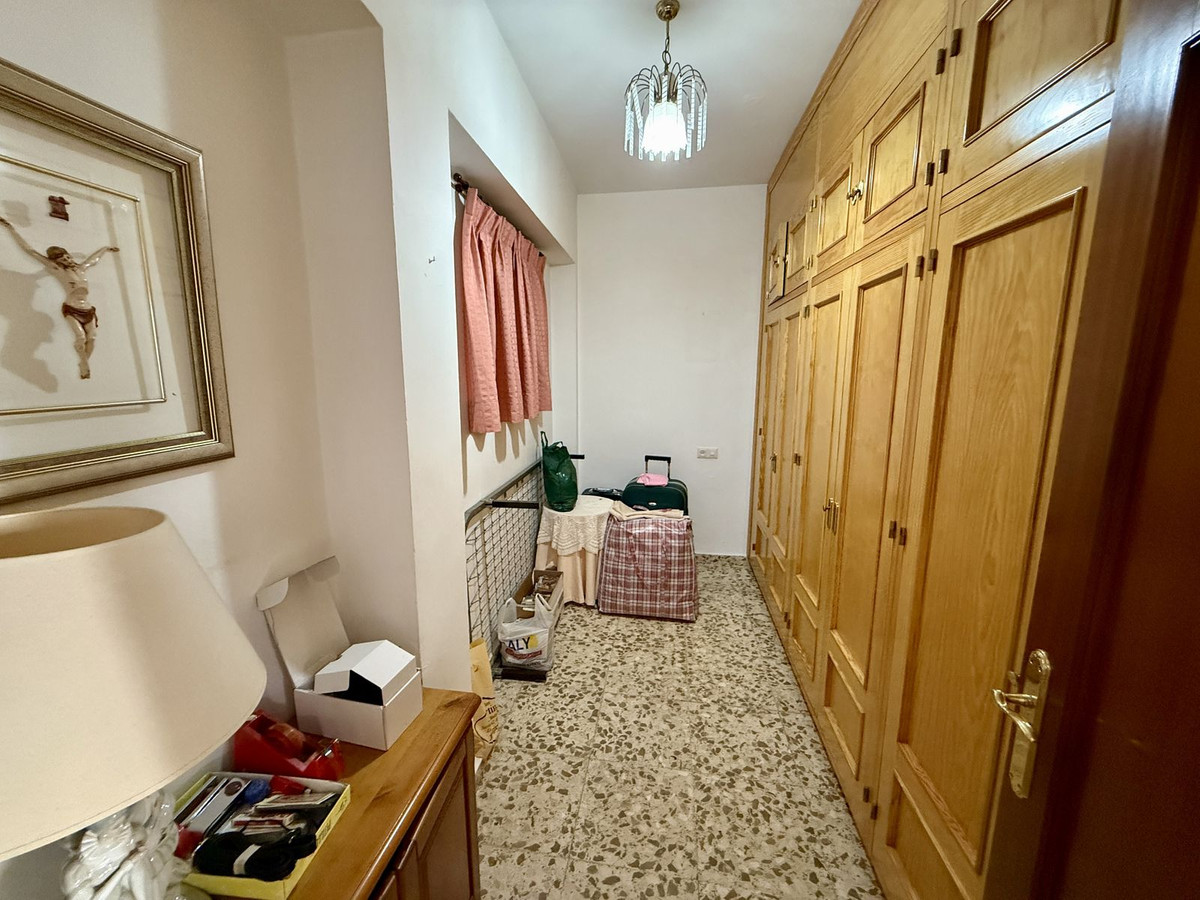 8 Bed Apartment for sale in Los Boliches Costa Del Sol, Málaga, Spain