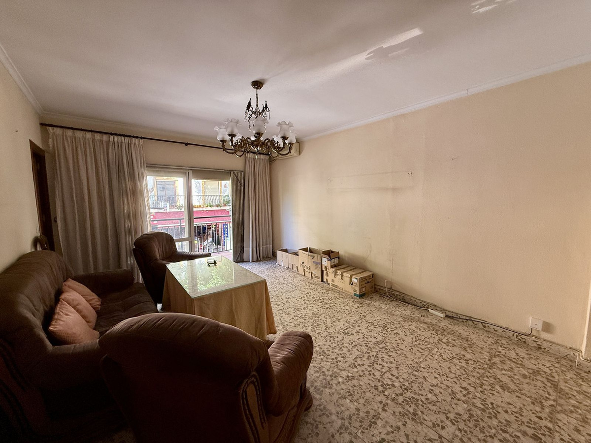 8 Bed Apartment for sale in Los Boliches Costa Del Sol, Málaga, Spain