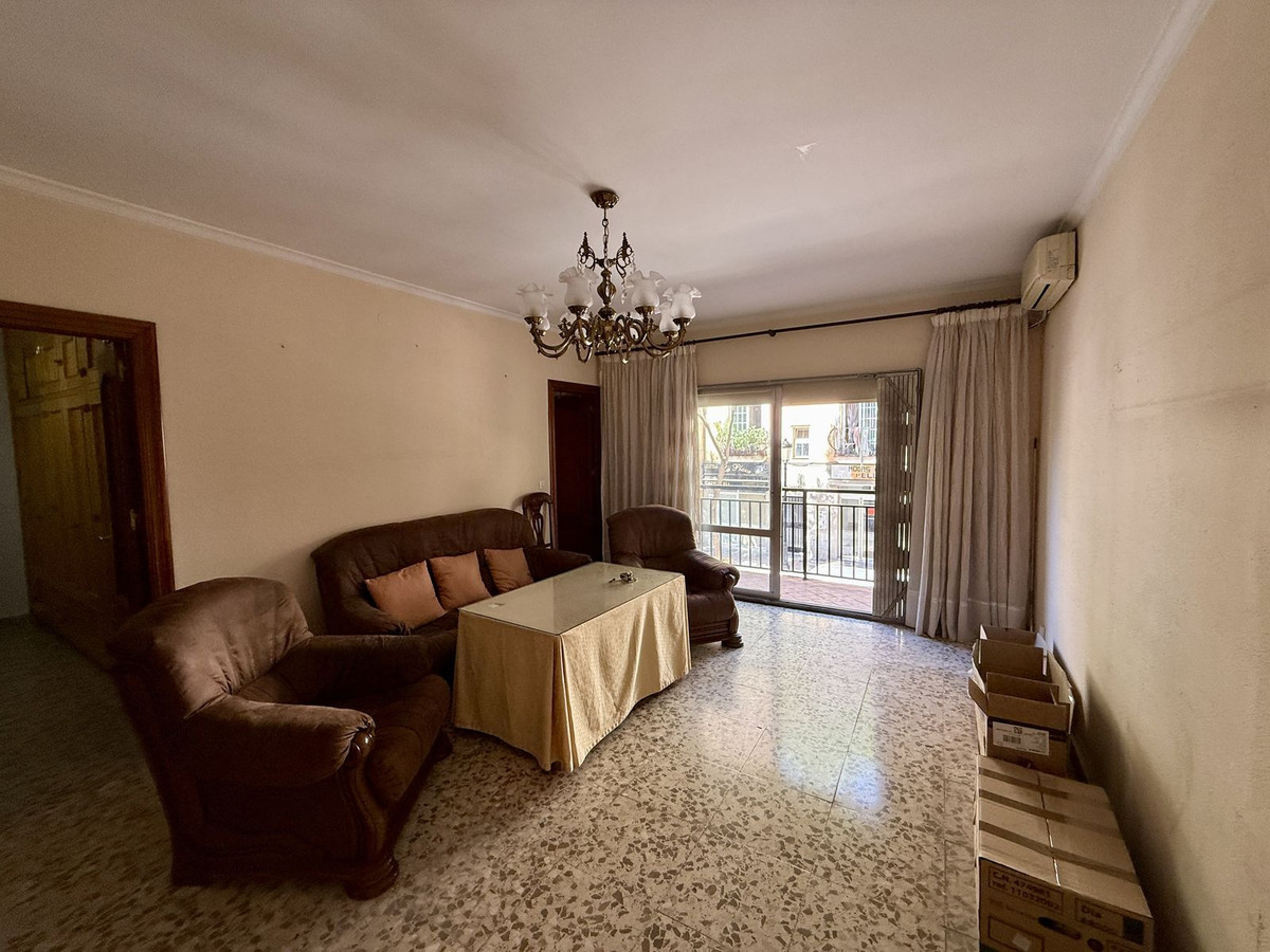 8 Bed Apartment for sale in Los Boliches Costa Del Sol, Málaga, Spain