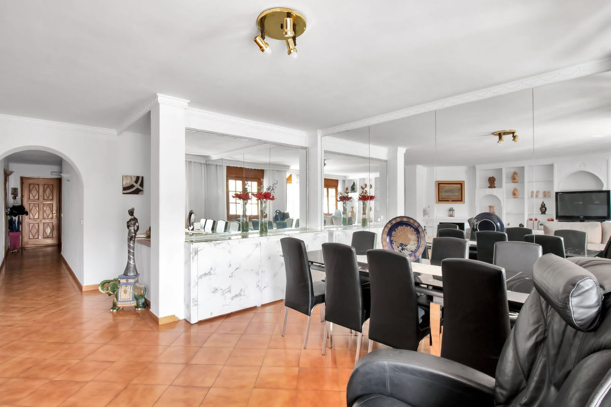 Se vende Dúplex de 5 dormitorios en Costa Del Sol, Málaga, España