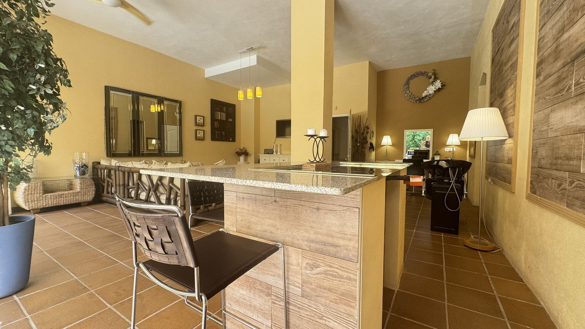 4 Bed Townhouse for sale in Calahonda Costa Del Sol, Málaga, Spain