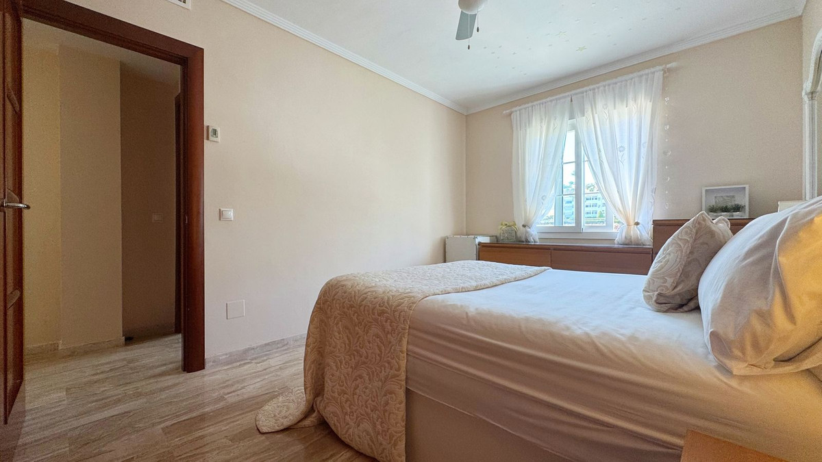 4 Bed Townhouse for sale in Calahonda Costa Del Sol, Málaga, Spain