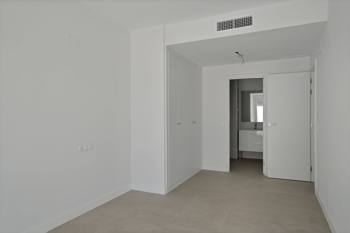 Se vende Apartamento Planta Baja de 2 dormitorios en Costa Del Sol, Málaga, España
