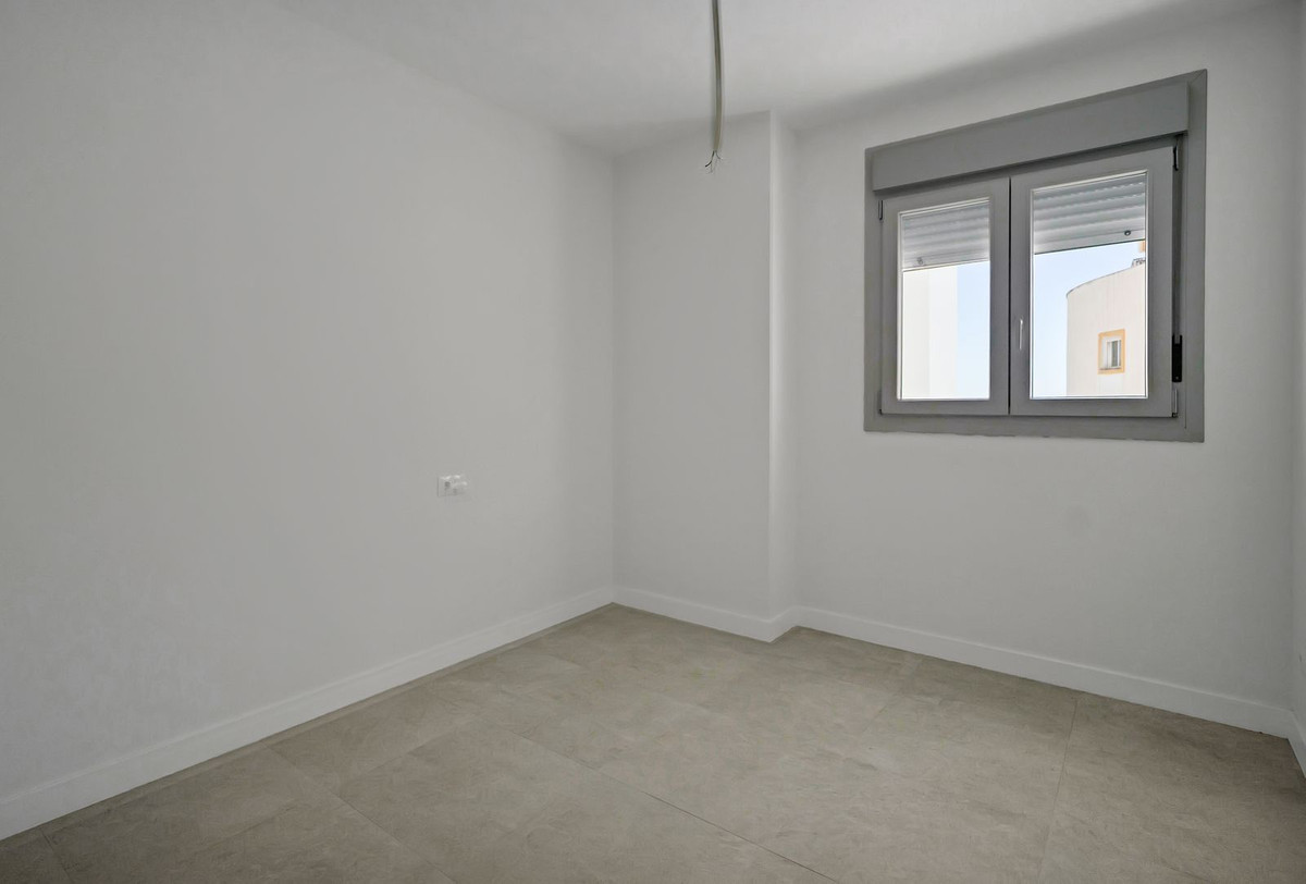 Se vende Apartamento Planta Baja de 2 dormitorios en Costa Del Sol, Málaga, España