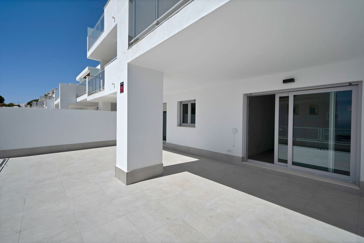 Se vende Apartamento Planta Baja de 2 dormitorios en Costa Del Sol, Málaga, España