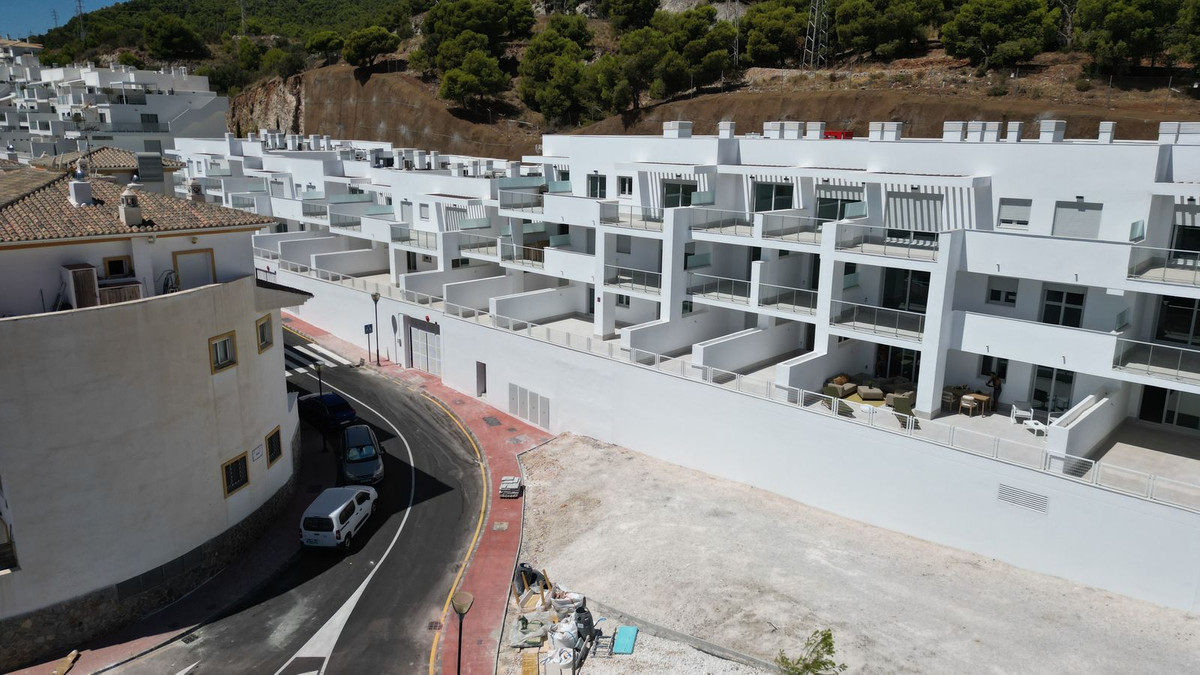 Se vende Apartamento Planta Baja de 2 dormitorios en Costa Del Sol, Málaga, España