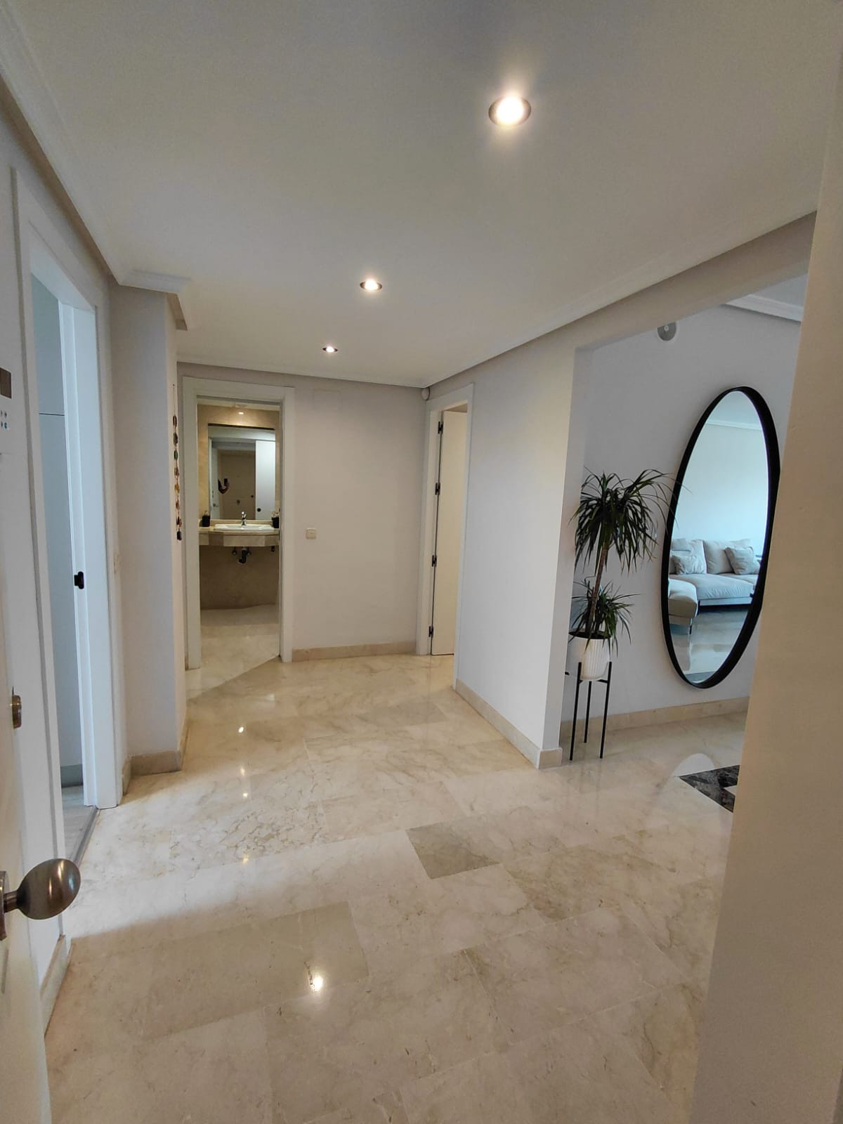 2 Bed Apartment for sale in Nagüeles Costa Del Sol, Málaga, Spain