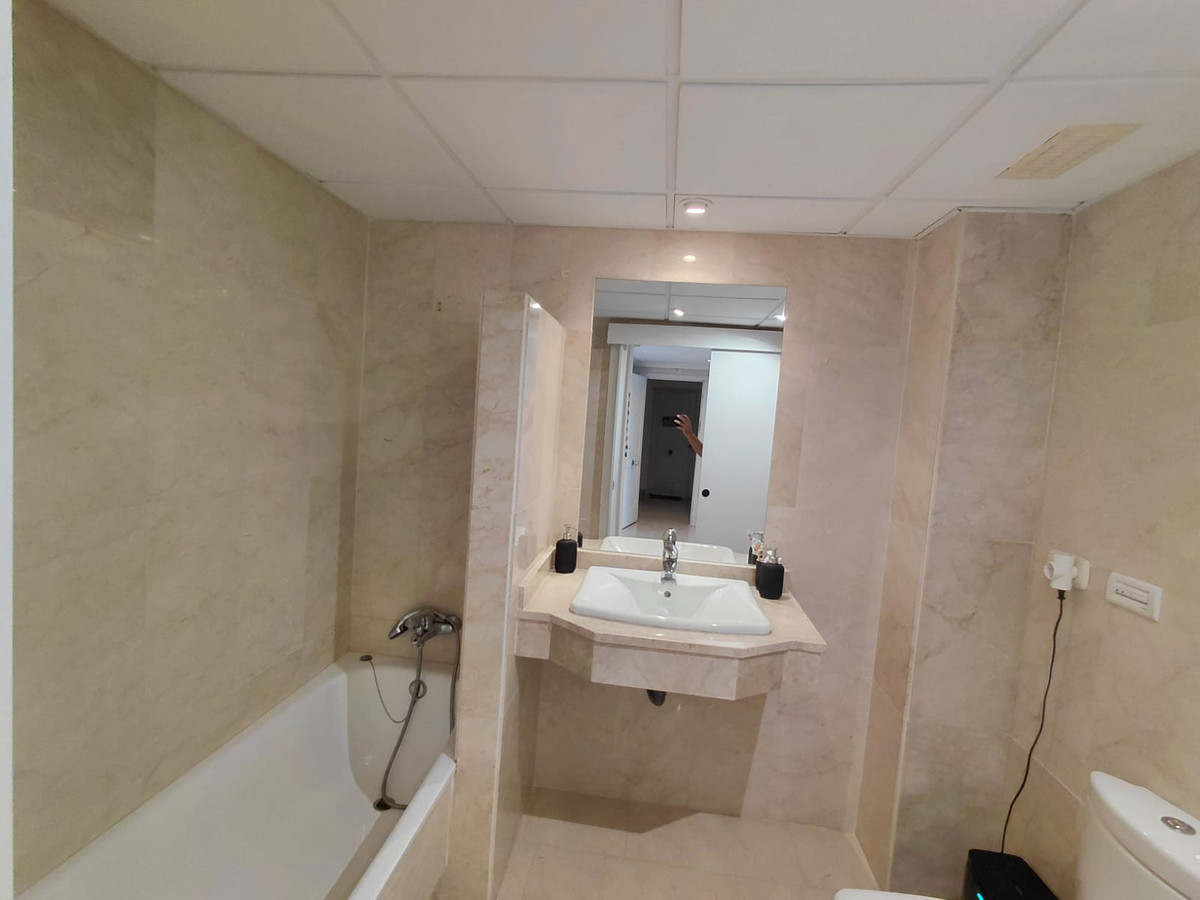 2 Bed Apartment for sale in Nagüeles Costa Del Sol, Málaga, Spain