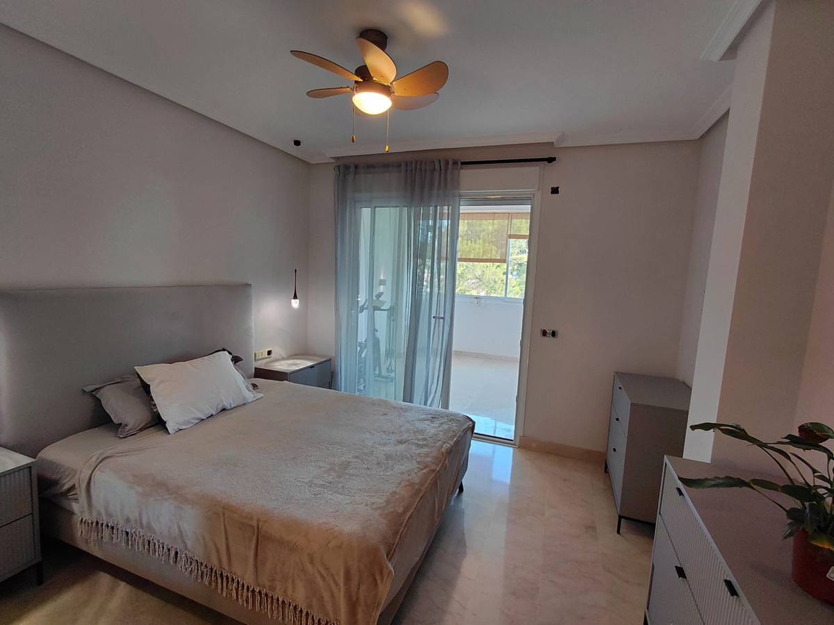 2 Bed Apartment for sale in Nagüeles Costa Del Sol, Málaga, Spain