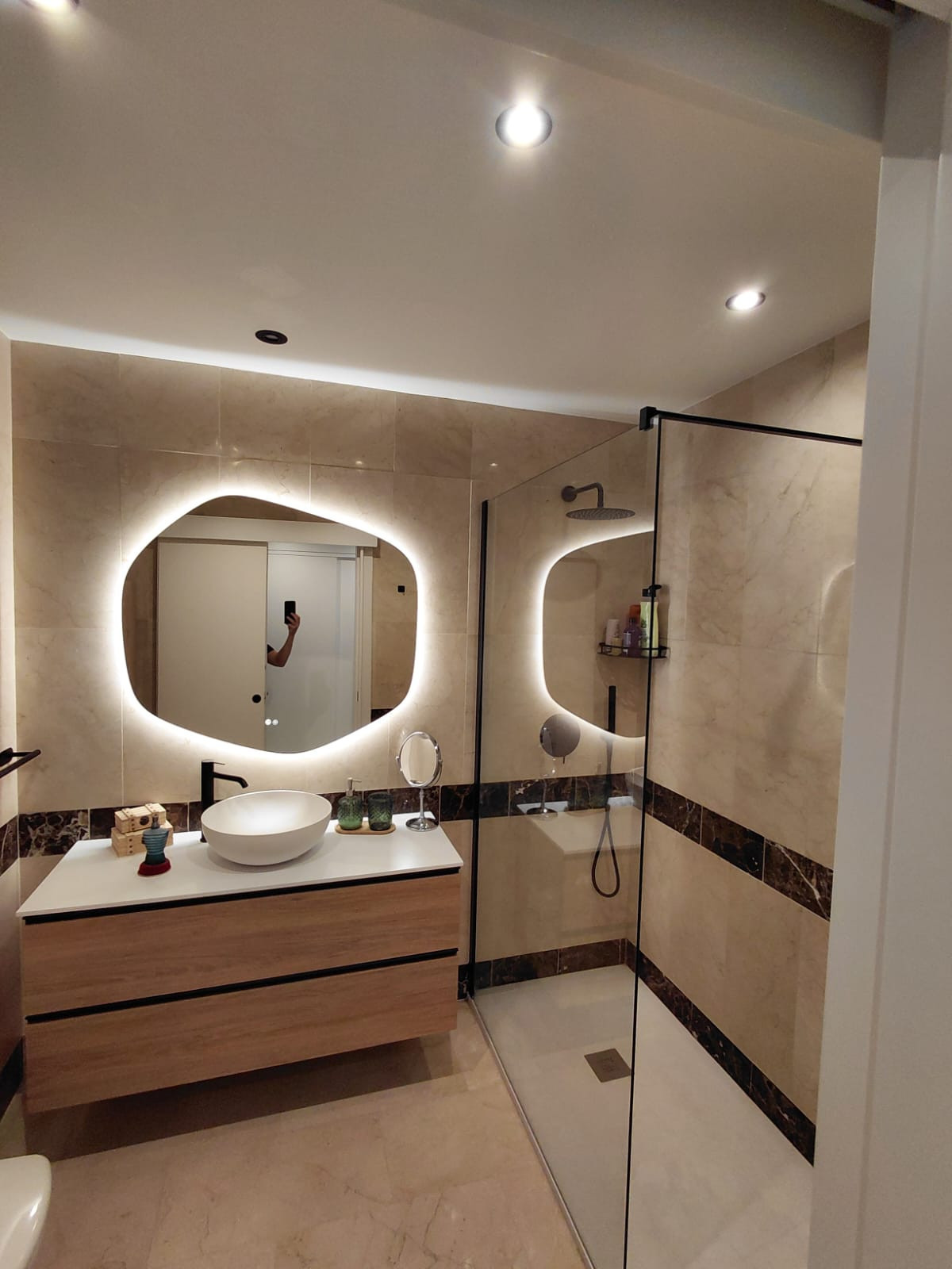 2 Bed Apartment for sale in Nagüeles Costa Del Sol, Málaga, Spain
