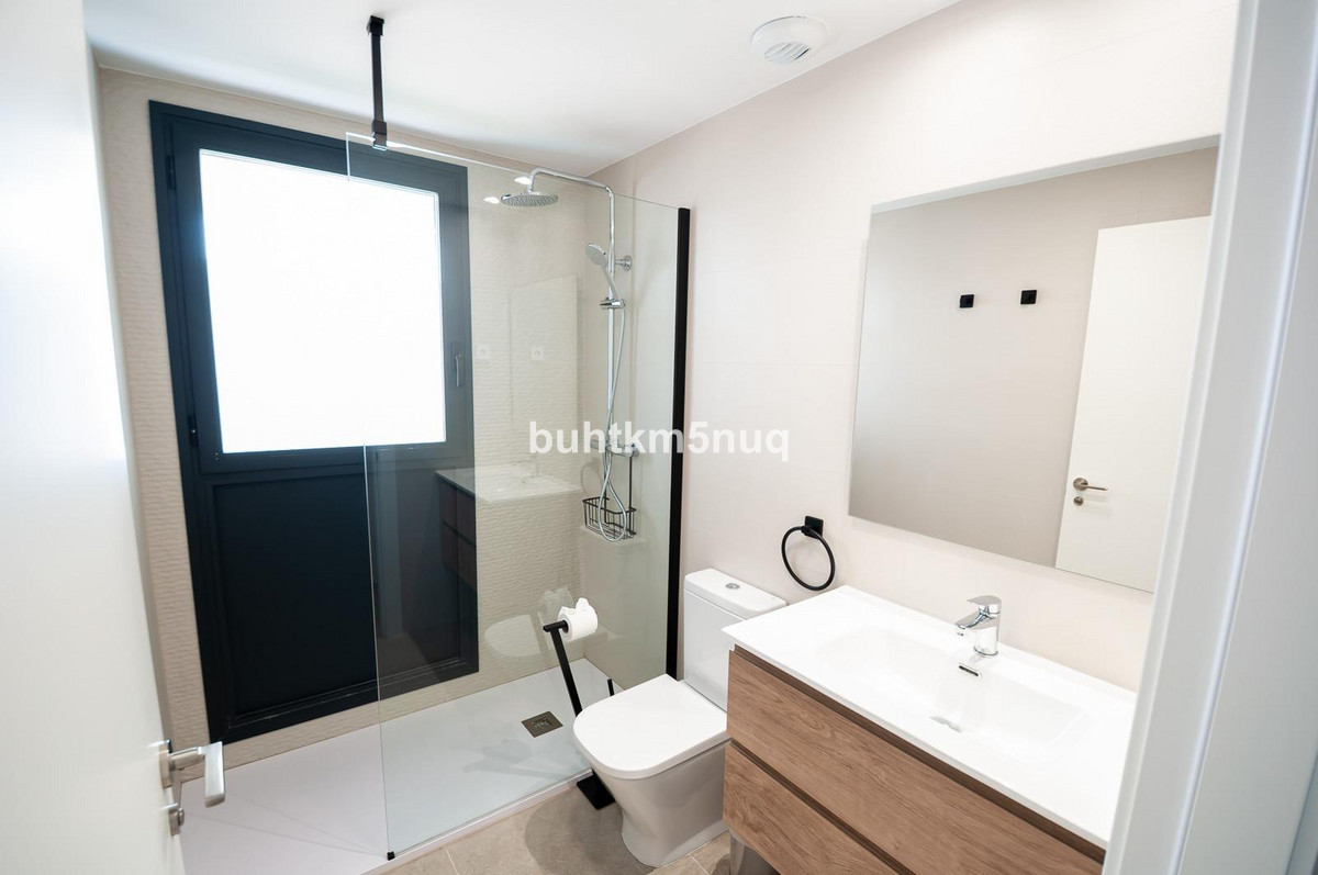 Se vende Apartamento Planta Media de 2 dormitorios en Costa Blanca, Alicante, España