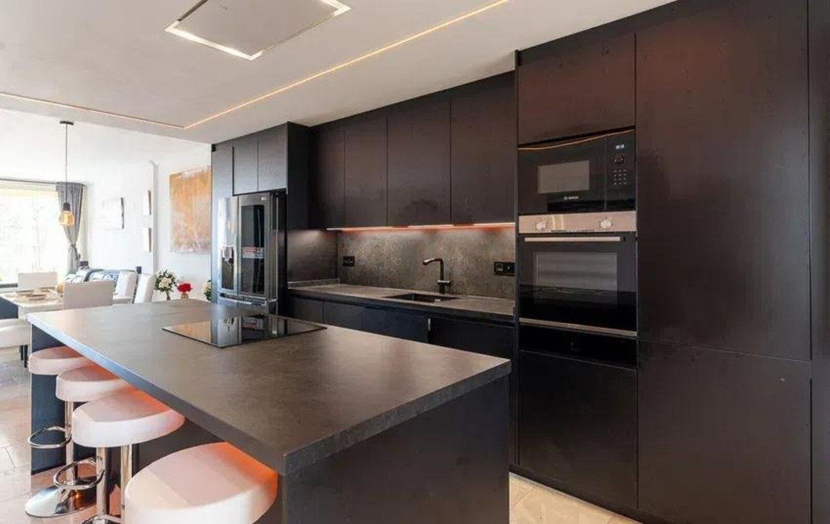 Se vende Apartamento Planta Media de 2 dormitorios en Costa Del Sol, Málaga, España
