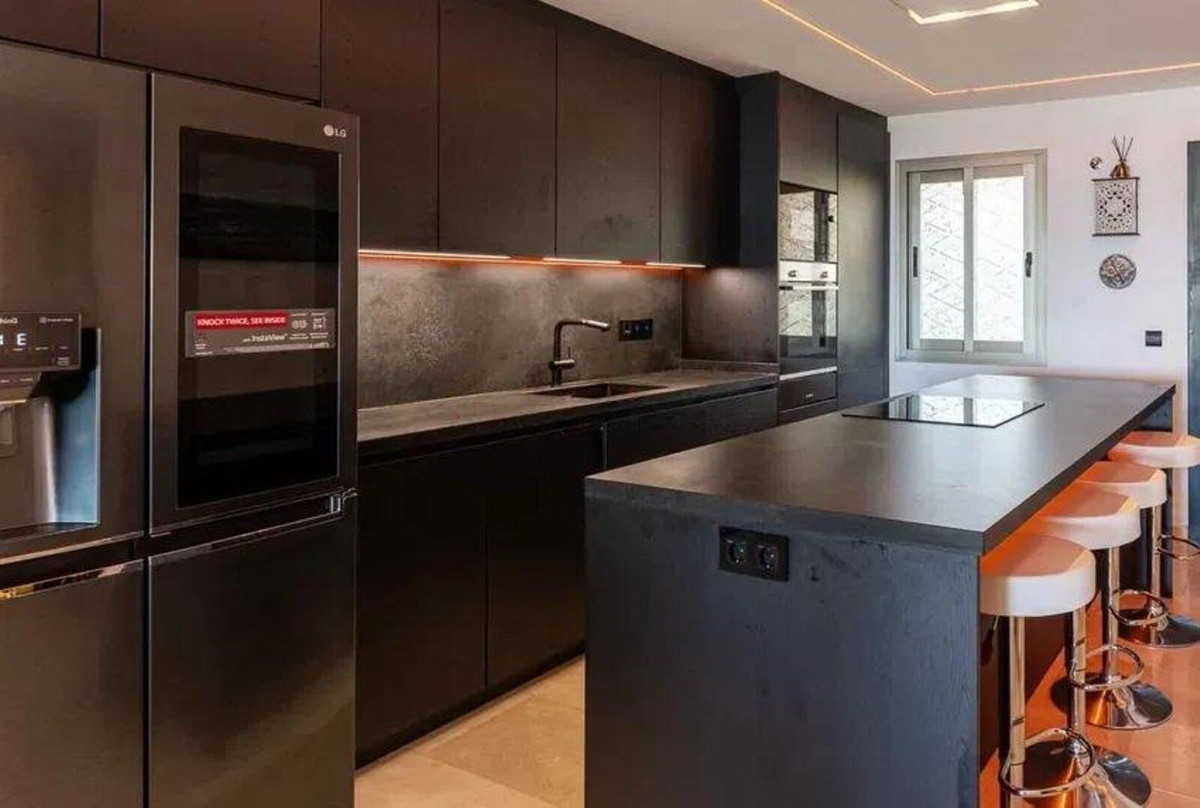 Se vende Apartamento Planta Media de 2 dormitorios en Costa Del Sol, Málaga, España