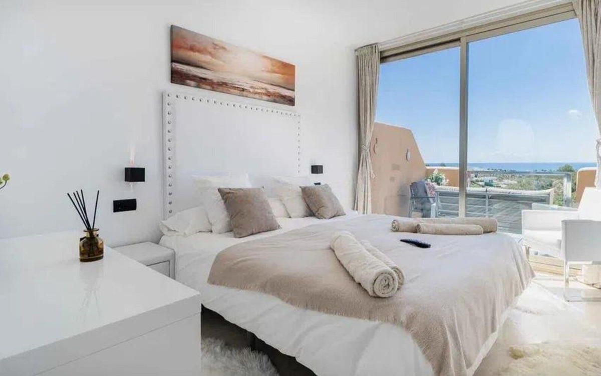 Se vende Apartamento Planta Media de 2 dormitorios en Costa Del Sol, Málaga, España