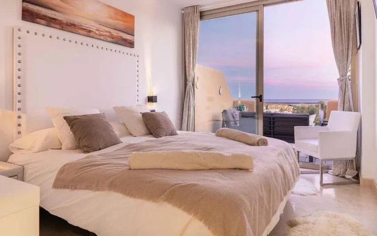 Se vende Apartamento Planta Media de 2 dormitorios en Costa Del Sol, Málaga, España