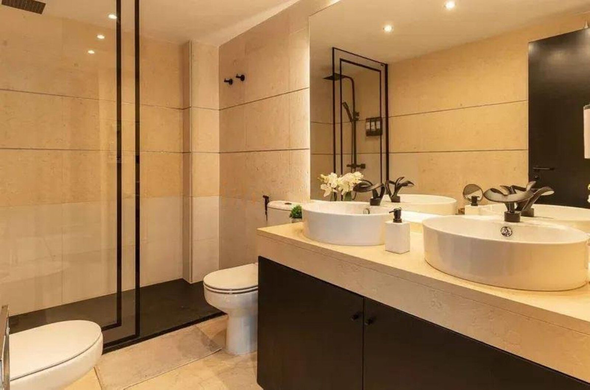 Se vende Apartamento Planta Media de 2 dormitorios en Costa Del Sol, Málaga, España