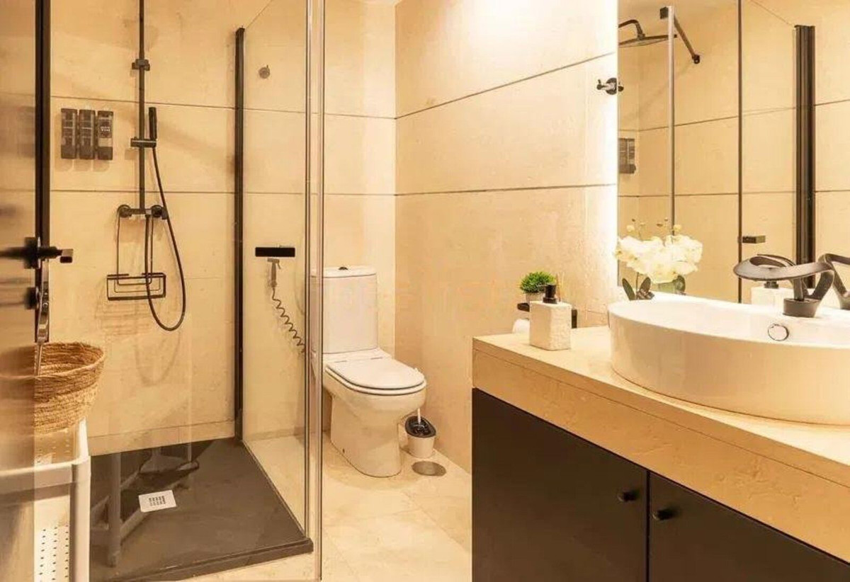 Se vende Apartamento Planta Media de 2 dormitorios en Costa Del Sol, Málaga, España