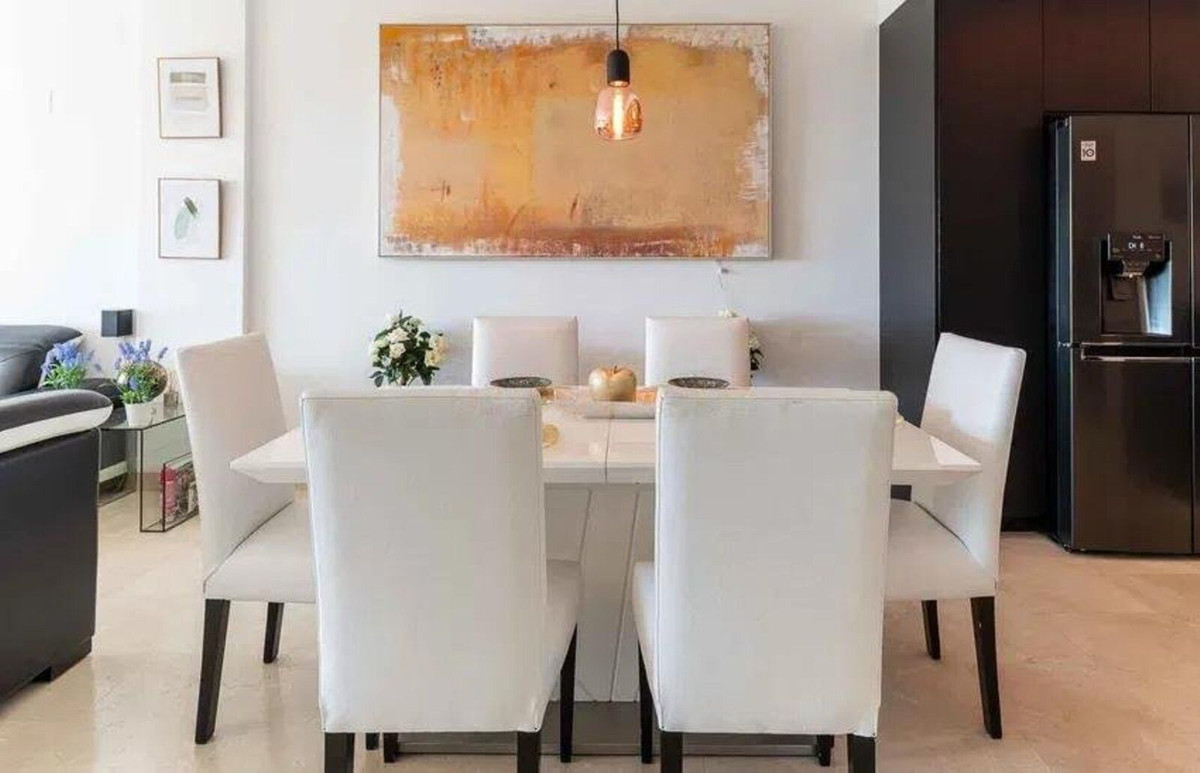 Se vende Apartamento Planta Media de 2 dormitorios en Costa Del Sol, Málaga, España