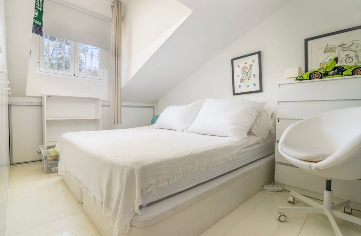 3 Bed Townhouse for sale in Nueva Andalucía Costa Del Sol, Málaga, Spain