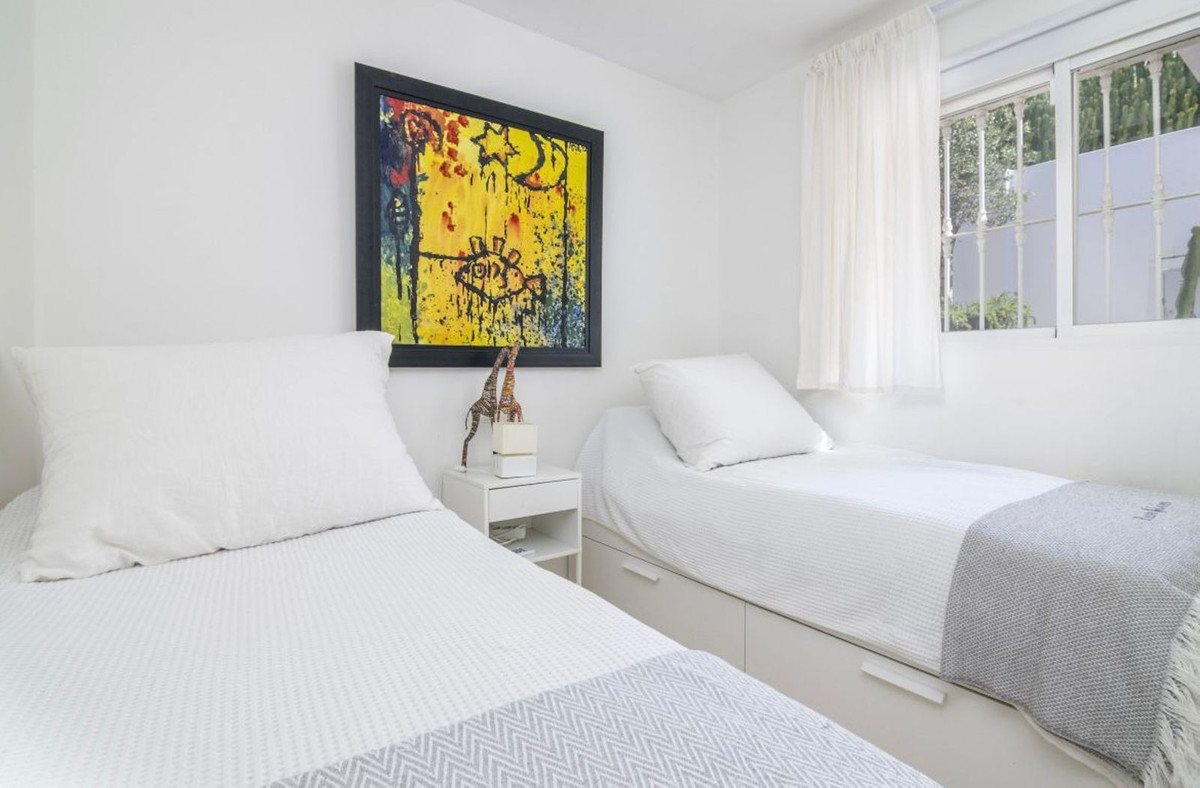 3 Bed Townhouse for sale in Nueva Andalucía Costa Del Sol, Málaga, Spain