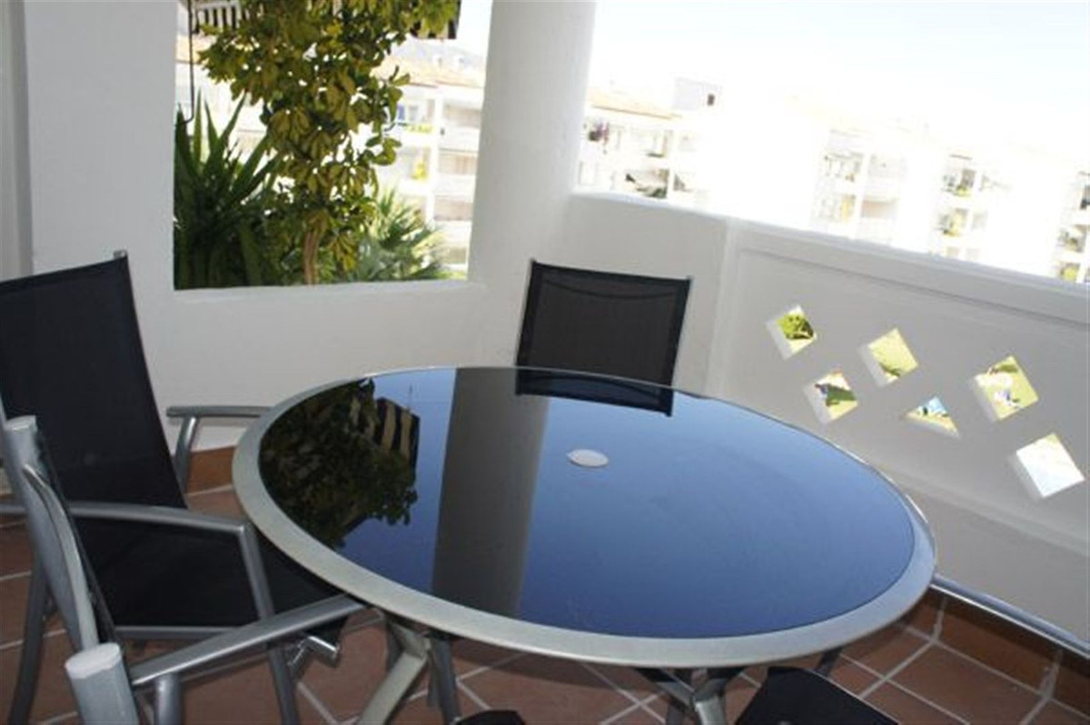 2 Bed Apartment for sale in Puerto Banús Costa Del Sol, Málaga, Spain