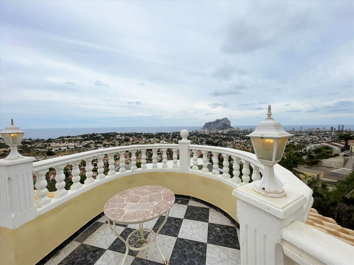 4 Bed Townhouse for sale in Calpe Costa Blanca, Alicante, Spain