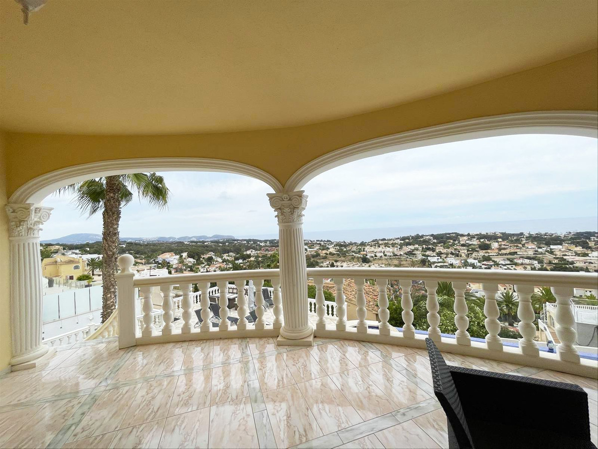 4 Bed Townhouse for sale in Calpe Costa Blanca, Alicante, Spain