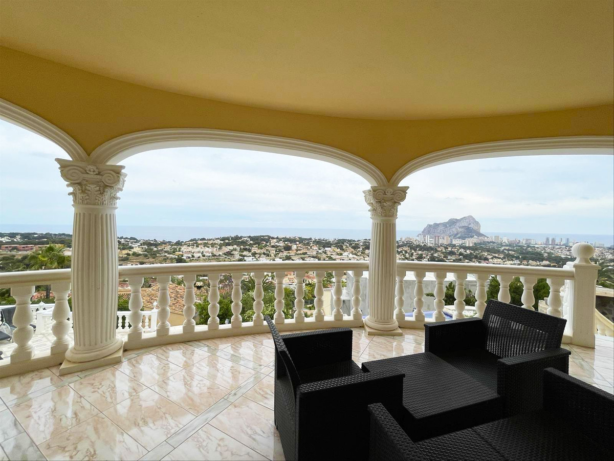 4 Bed Townhouse for sale in Calpe Costa Blanca, Alicante, Spain