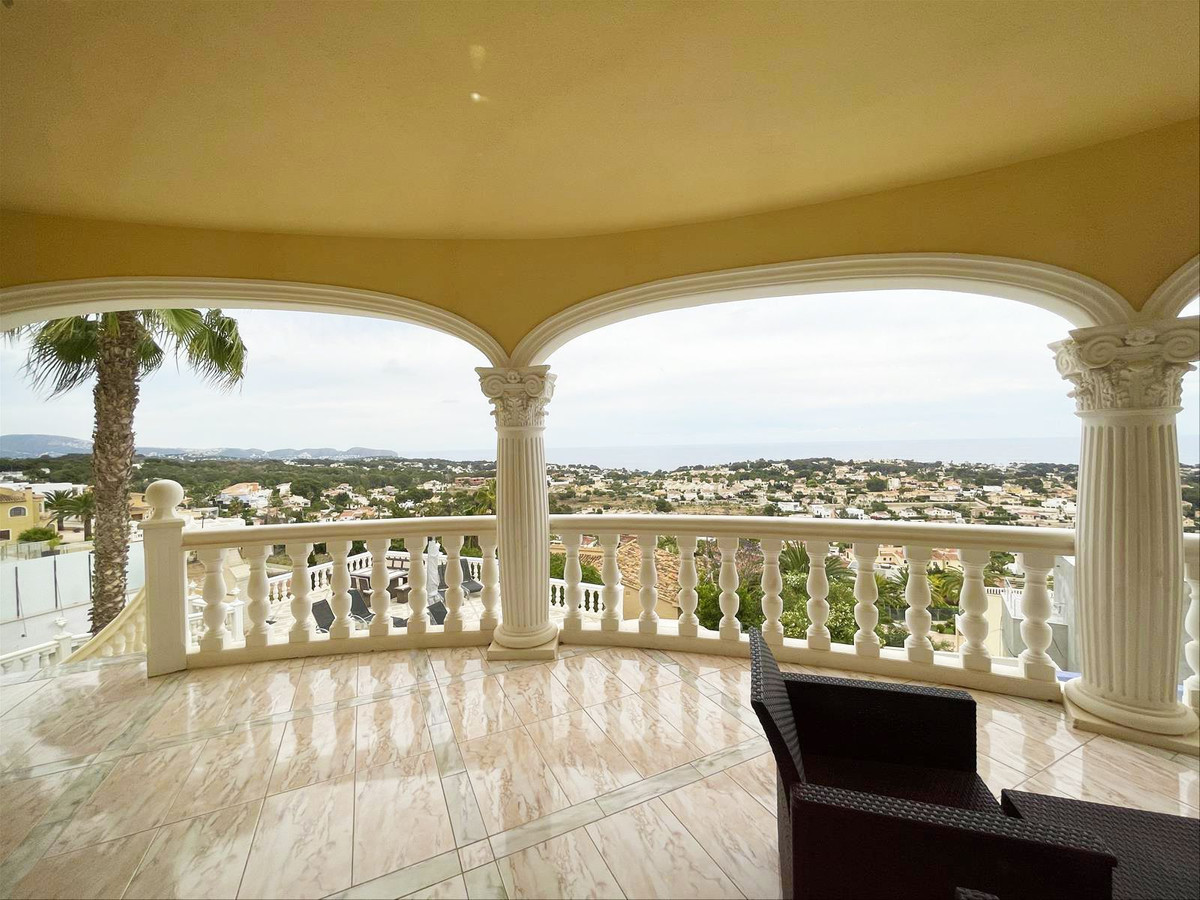 4 Bed Townhouse for sale in Calpe Costa Blanca, Alicante, Spain