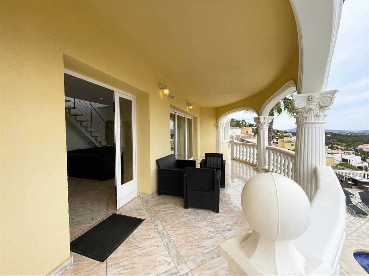 4 Bed Townhouse for sale in Calpe Costa Blanca, Alicante, Spain