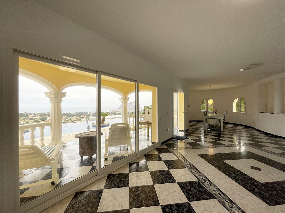 4 Bed Townhouse for sale in Calpe Costa Blanca, Alicante, Spain