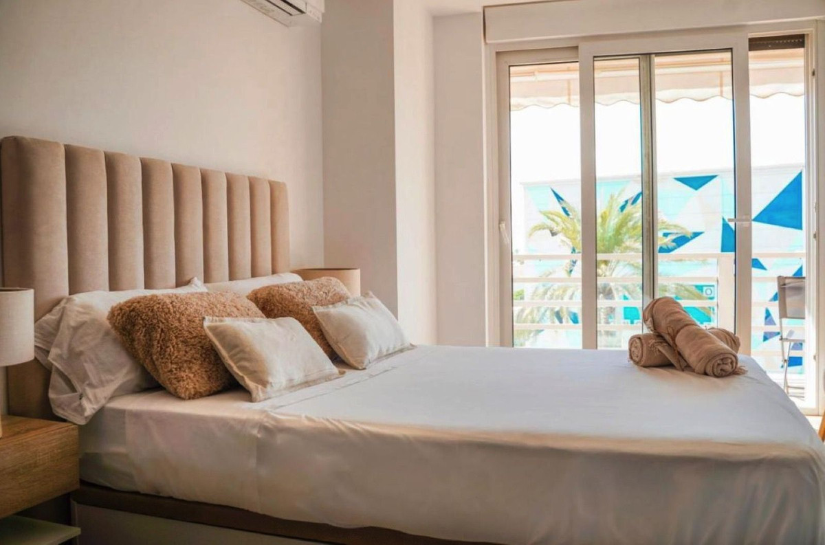 1 Bed Apartment for sale in Marbella Costa Del Sol, Málaga, Spain