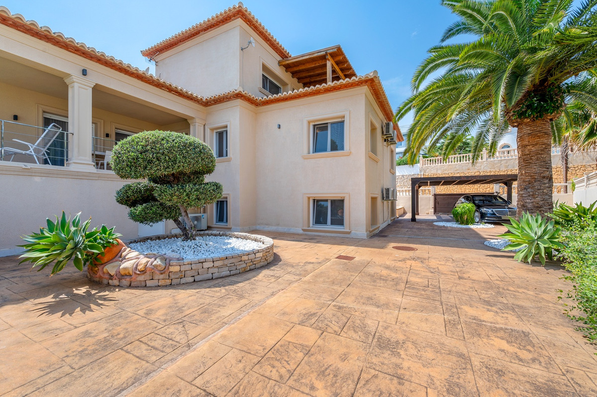 5 Bed Townhouse for sale in Benissa Costa Blanca, Alicante, Spain