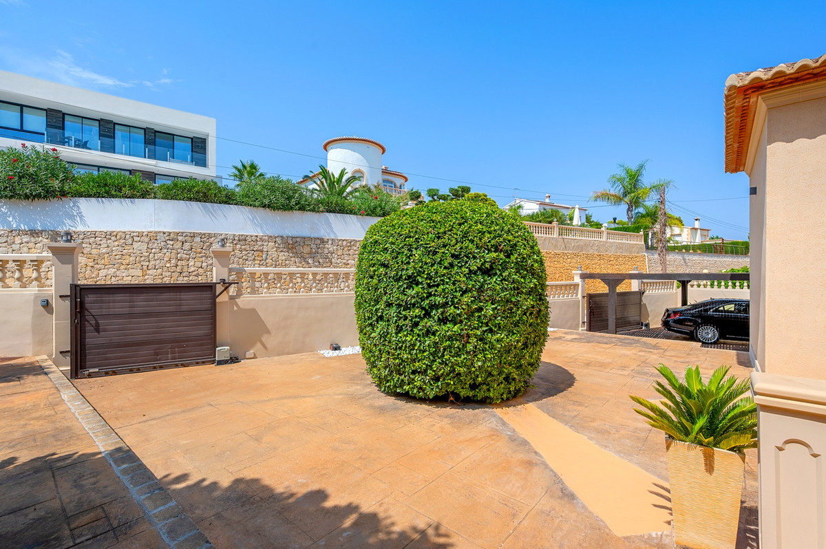 5 Bed Townhouse for sale in Benissa Costa Blanca, Alicante, Spain