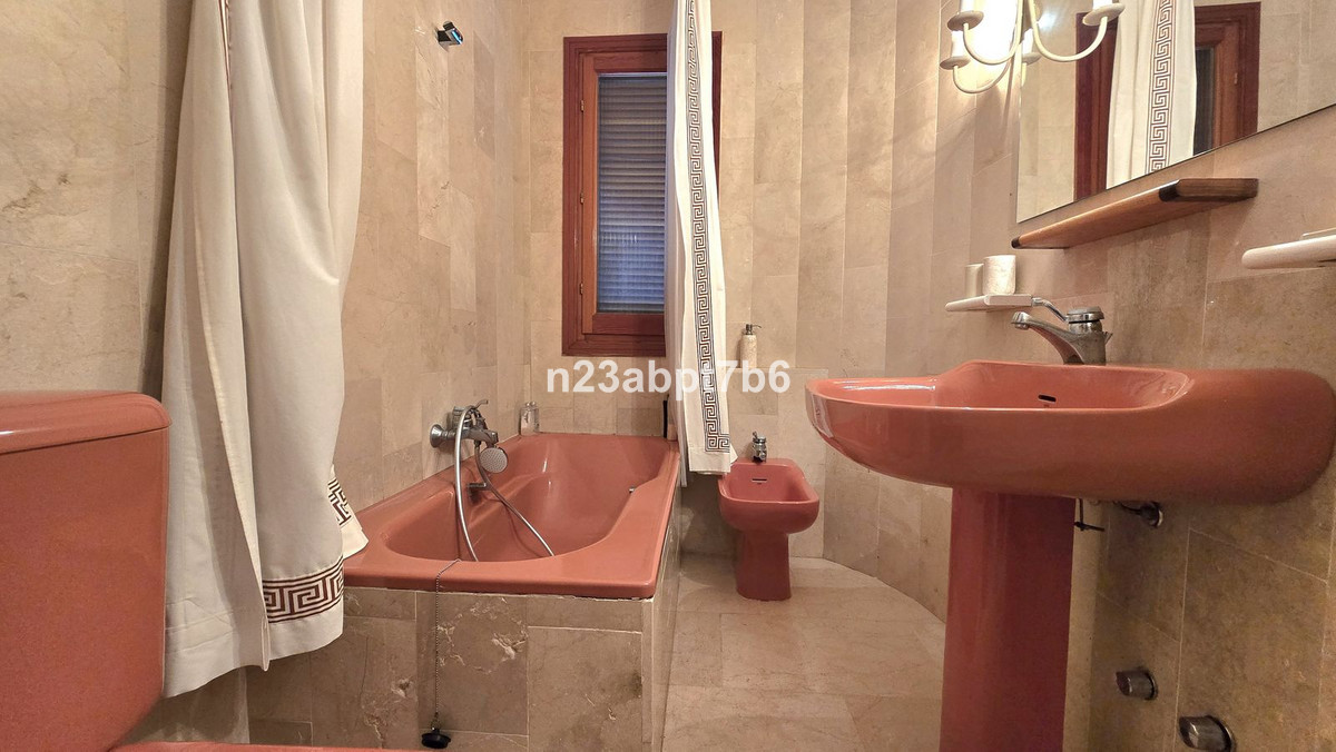Se vende Apartamento Planta Baja de 2 dormitorios en Costa Del Sol, Málaga, España